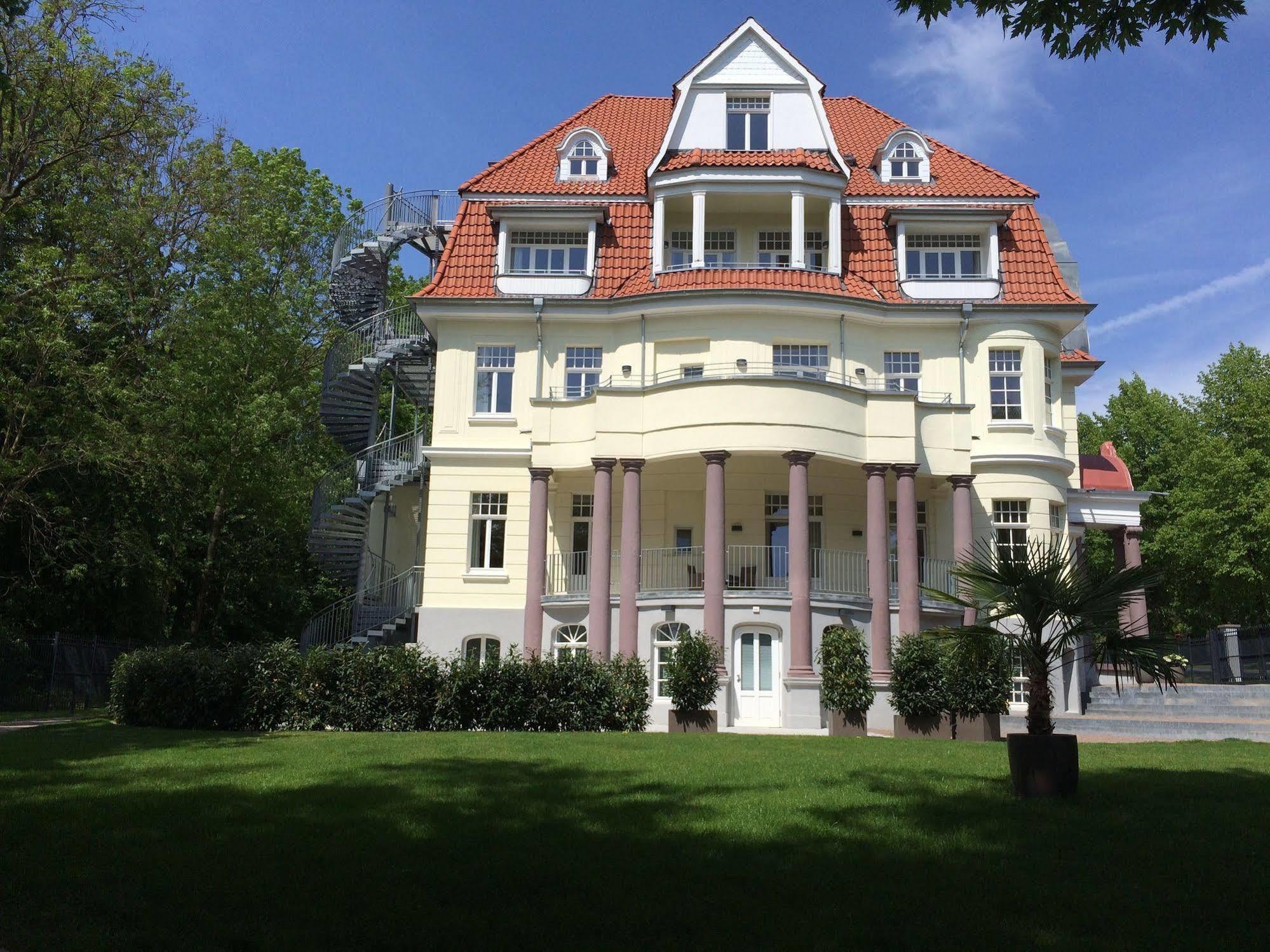Appartements Am Kurpark Bad Pyrmont Dış mekan fotoğraf