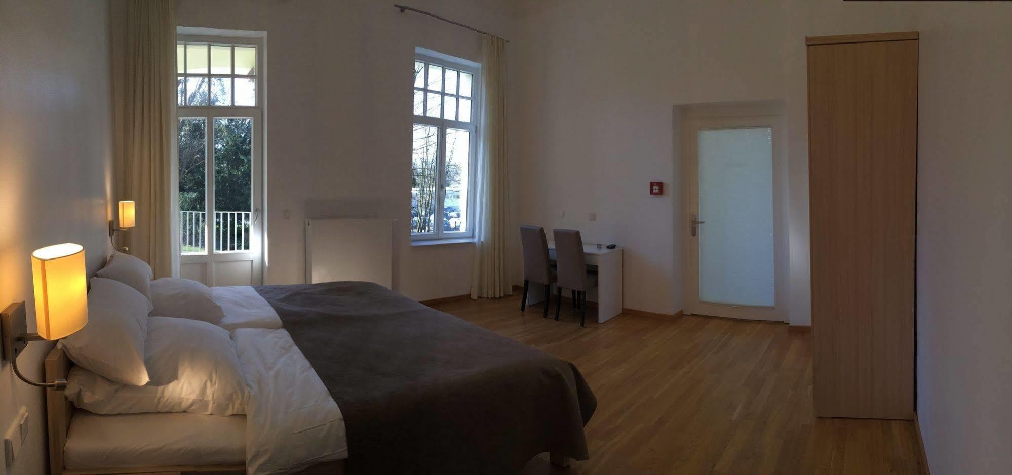 Appartements Am Kurpark Bad Pyrmont Dış mekan fotoğraf