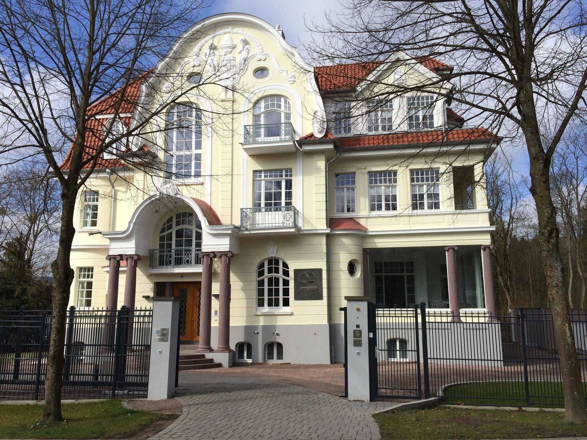 Appartements Am Kurpark Bad Pyrmont Dış mekan fotoğraf
